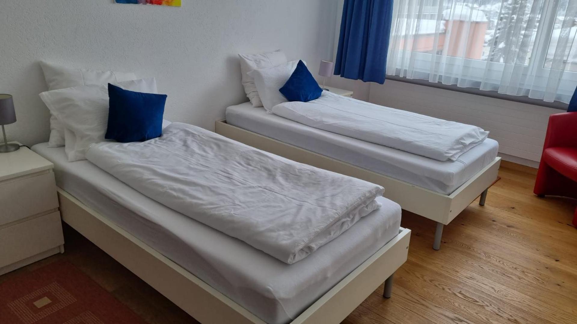 Holiday Accommodation - Swimming Pool Available Davos Exterior photo