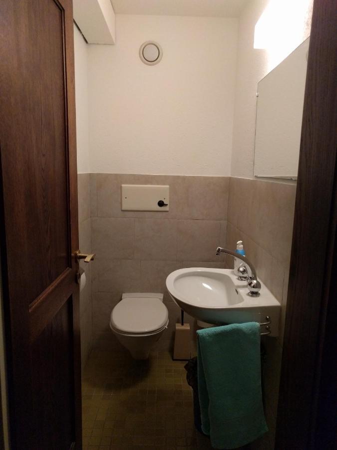 Holiday Accommodation - Swimming Pool Available Davos Room photo